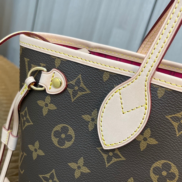 ルイヴィトンバッグ素材ディテール